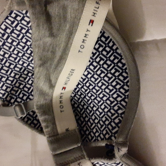 Size 34C Tommy Hilfiger logo bra - Picture 5 of 13